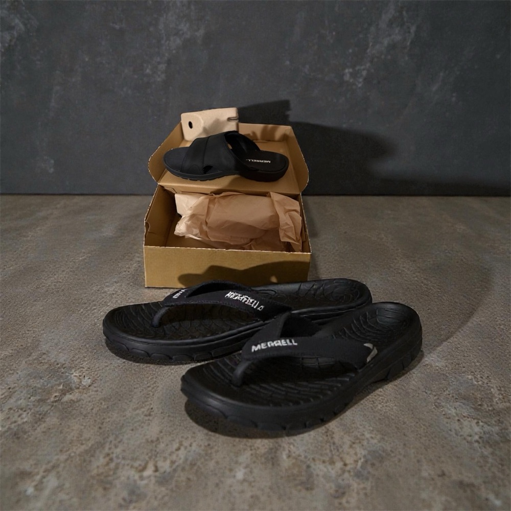 Merrell Men's Black Flip-Flops